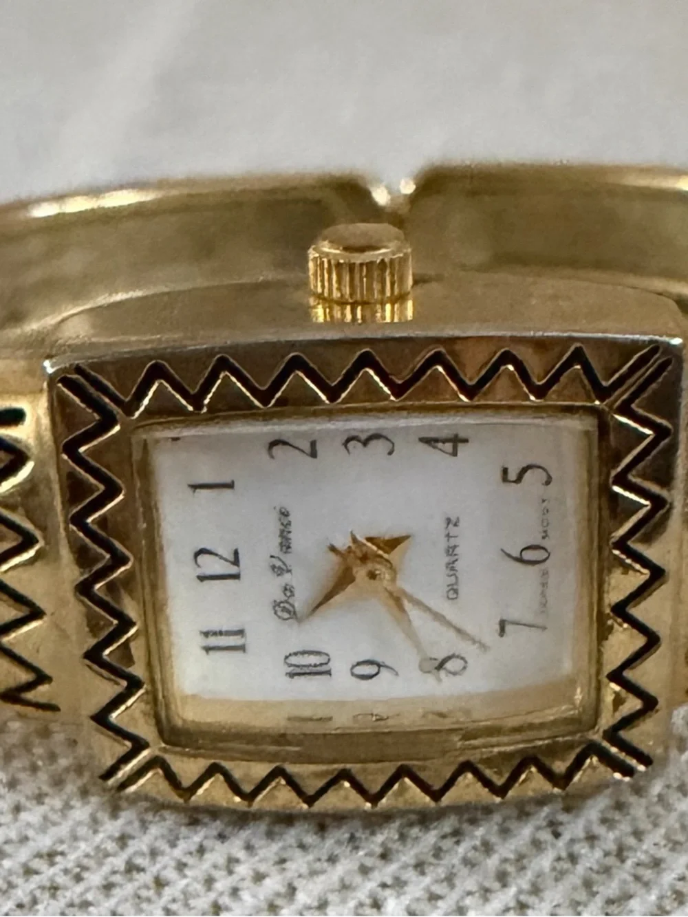 DaVinci Gold Zigzag and Leaf-Pattern Bangle Watch